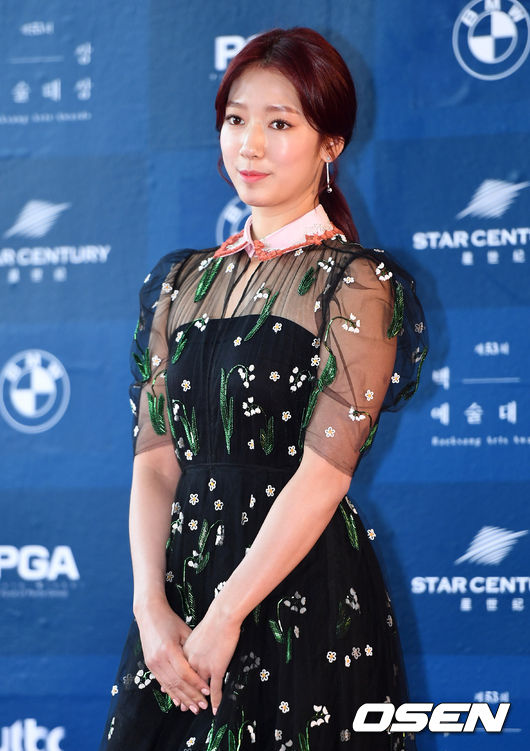 thảm đỏ Baeksang Arts Awards 2017, sao Hàn, sao Kbiz, Yoona, Suzy