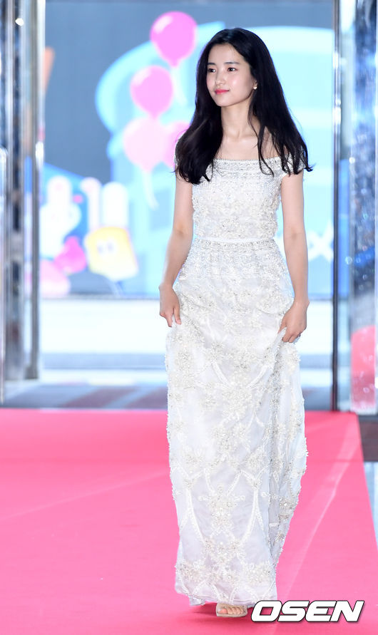 thảm đỏ Baeksang Arts Awards 2017, sao Hàn, sao Kbiz, Yoona, Suzy