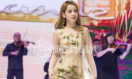 thời trang sao,sao Việt,trang phục sao trên thảm đỏ,Elle Style Award,hàng hiệu của Chi Pu
