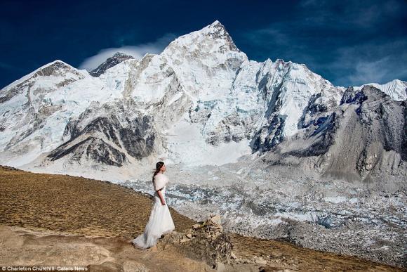 cưới trên đỉnh Everest, đời sống trẻ, cặp đôi chinh phục đỉnh Everest, ảnh cưới trên Everest