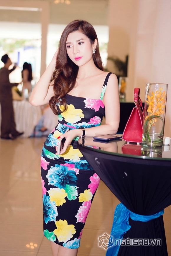 Á khôi Dương Yến Nhung, Dương Yến Nhung, Sao Việt