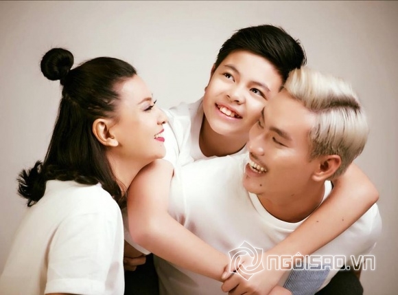 Cát Phượng cực ngọt ngào bên bạn trai Kiều Minh Tuấn và con trai