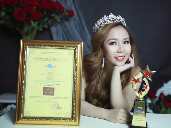 mỹ phẩm Halora, Mỹ phẩm trị mụn, Trị mụn