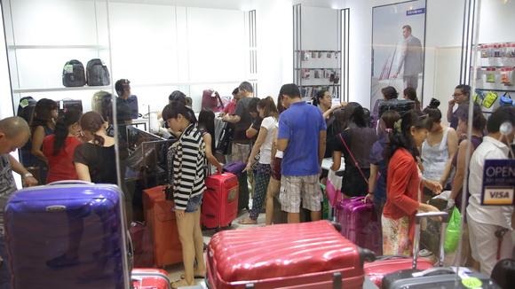 ngày hội du lịch Crescent Mall, Trung tâm thương mại Crescent Mall, Crescent Mall