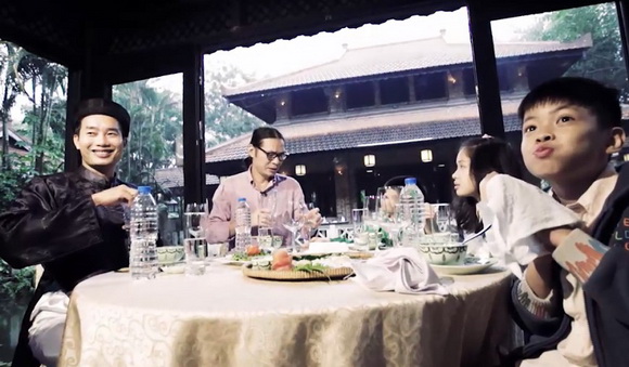 hanh-trinh-bat-ngo-255-5-ngoisao.vn-w580-h339 4 Hành trình bất ngờ, phi đội 3B, Bố con Trần Lực, Đạo diễn Trần Lực