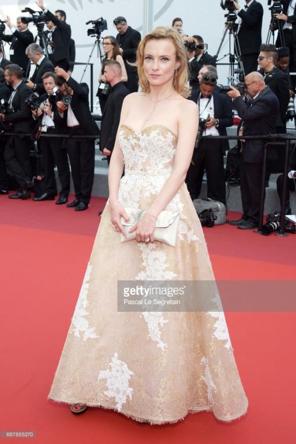 thời trang sao,sao Hollywood,nữ diễn viên vô danh,Abigail Lopez,LHP Cannes,sao dự LHP Cannes,Cannes 2017,thảm đỏ LHP Cannes