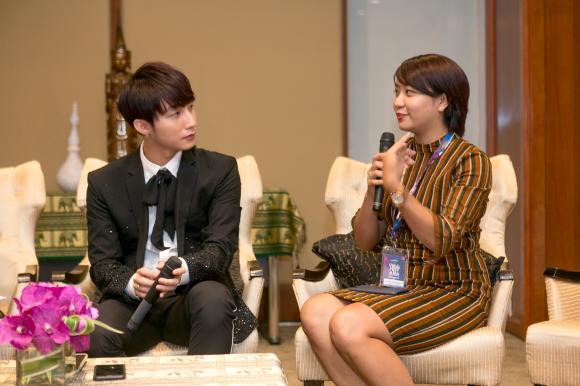 Sơn Tùng M-TP, ca sĩ Sơn Tùng M-TP, sao Việt