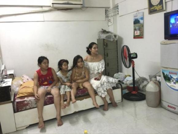 a-khoi-hoang-yen-phai-om-con-den-o-nha-kho-sau-khi-to-bi-mc-nguyet-nhi-duoi-ra-khoi-biet-thu-20-ty301355624-ngoisao.vn-w648-h486 0
