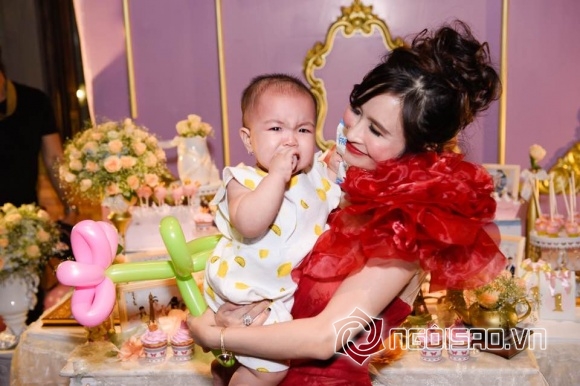 minh nhựa, đại gia minh nhựa, minh nhựa tổ chức sinh nhật con, minh nhựa tử tự, siêu xe minh nhựa