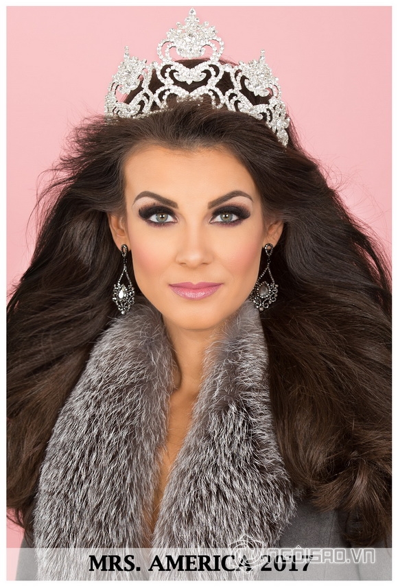 mrs-vietnam-word-86-2-ngoisao.vn-w580-h857 9 Mrs. Vietnam World, Hoa Hậu Quý Bà, Sao Việt