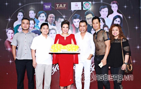 Nguyễn Thu Trang, ca sĩ Thu Trang, Doanh nhân Thu Trang, Thu Trang mừng sinh nhật tuổi 40, Ca sĩ Thu Trang ủng hộ từ thiện