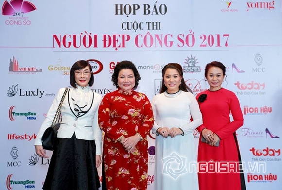 Doanh nhân Thân thiện Thu Thuỷ vô cùng duyên dáng trong tà Áo Dài trắng tại sự kiện họp báo “Người Đẹp Công Sở 2017” 0 Doanh nhân Thân thiện Thu Thuỷ, Doanh nhân Phan Thị Thu Thuỷ, Phan Thị Thu Thuỷ, Người Đẹp Công Sở 2017