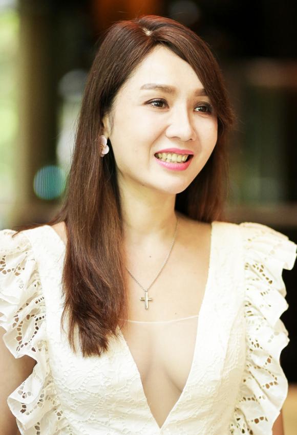 Hellen Thanh Đào lộ nhan sắc thật xuống dốc trầm trọng, phủ nhận chuyện bị tẩy chay ở Đài Loan Hellen Thanh Dao lo nhan sac that xuong doc tram trong, phu nhan chuyen bi tay chay o Dai Loan