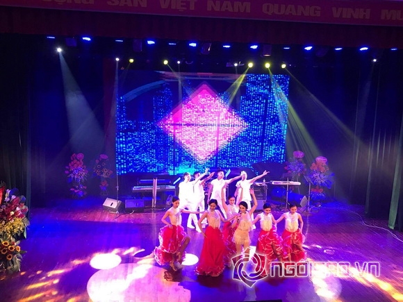 Nữ hoàng tài năng Huyền Sâm, Huyền Sâm, Sao Việt