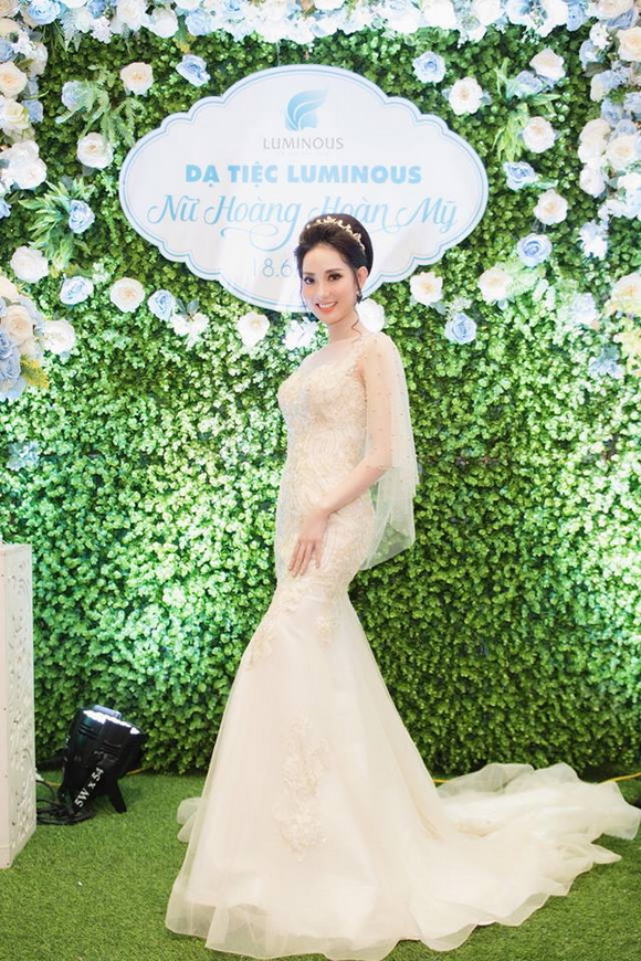 luminous-206-1-ngoisao.vn-w580-h870 10 Mỹ phẩm Luminous, Dạ tiệc Luminou, Mỹ phẩm làm đẹp