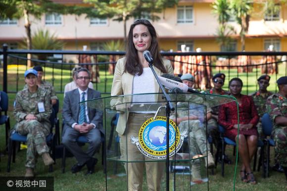 Diễn viên Angelina Jolie,Angelina Jolie đẹp,Angelina Jolie tươi trẻ, sao Hollywood