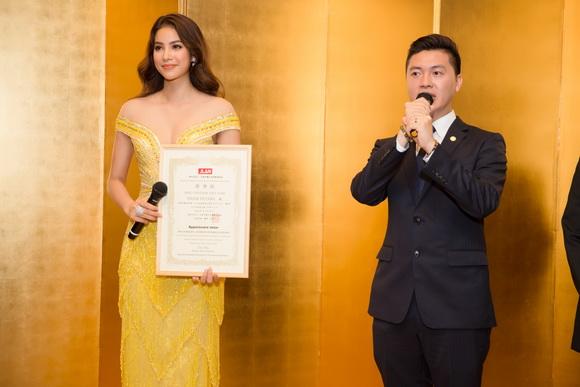Hoa hậu phạm hương,hoa hậu hoàn vũ việt nam,phạm hương,phạm hương thời trang