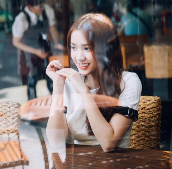 Người mẫu ngọc trinh,nữ hoàng nội y ngọc trinh,người mẫu quỳnh hương