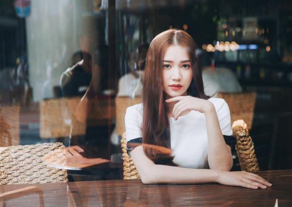 Người mẫu ngọc trinh,nữ hoàng nội y ngọc trinh,người mẫu quỳnh hương