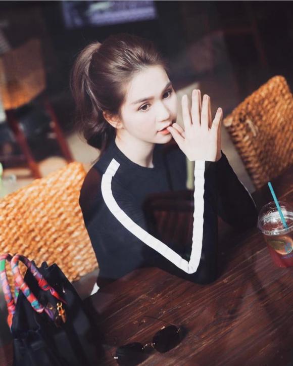 Người mẫu ngọc trinh,nữ hoàng nội y ngọc trinh,người mẫu quỳnh hương