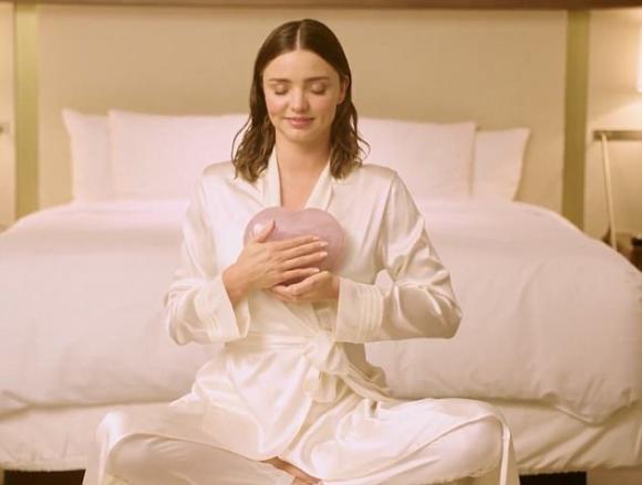 mi1-ngoisao.vn-w634-h1065.jpg 5 siêu mẫu Miranda Kerr đẹp,siêu mẫu Miranda Kerr,Miranda Kerr thời trang, sao Hollywood