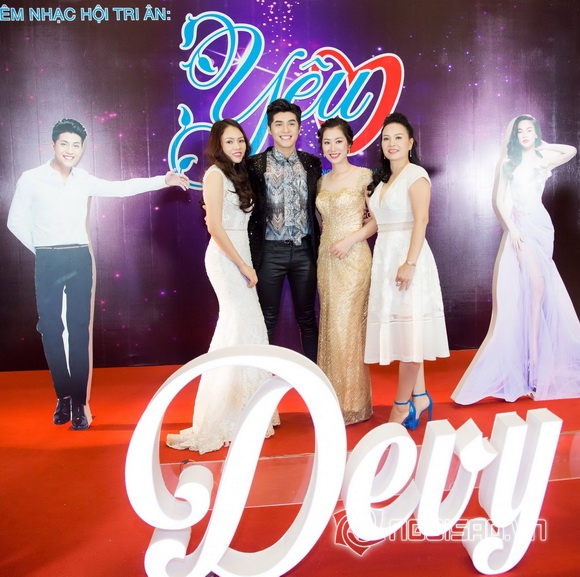 Hà Hồ, Noo Phước Thịnh, Đêm nhạc Yêu, Sarah Tú