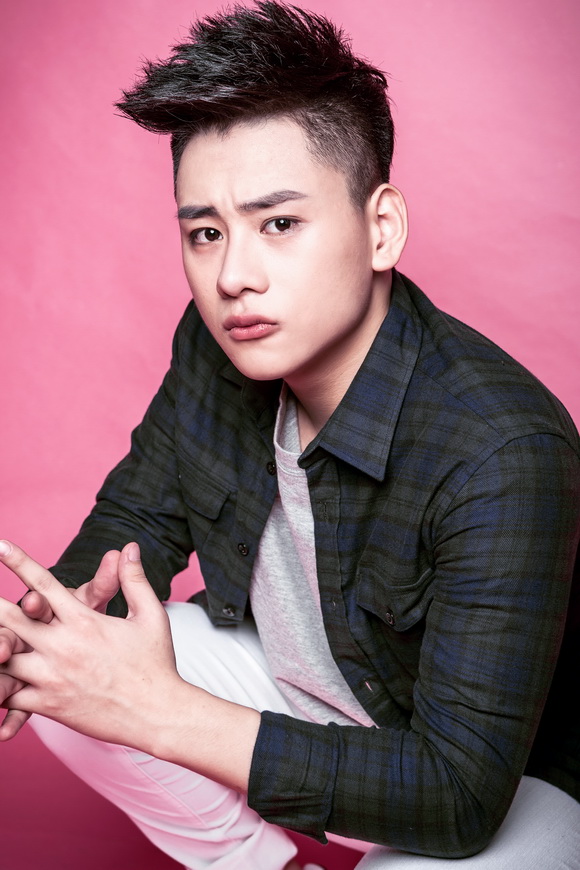 Kenbi Khánh Phạm,ông trùm chân dài 9X Kenbi Khánh Phạm,Kenbi Khánh Phạm khoe mẫu mới