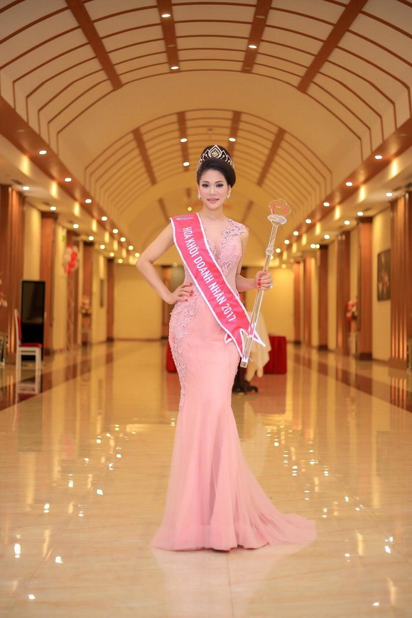 hoang-huong-287-10-ngoisao.vn-w580-h870 0 Hoa khôi doanh nhân 2017, Hoàng Hương, hoa khôi Hoàng Hương, Sao Việt