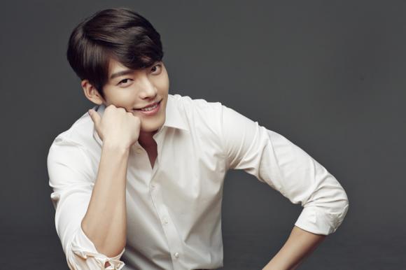 sao hàn, Kim Woo Bin, Kim Woo Bin mắc bệnh, Kim Woo Bin sút cân, Kim Woo Bin bị ung thư, bệnh tình Kim Woo Bin 