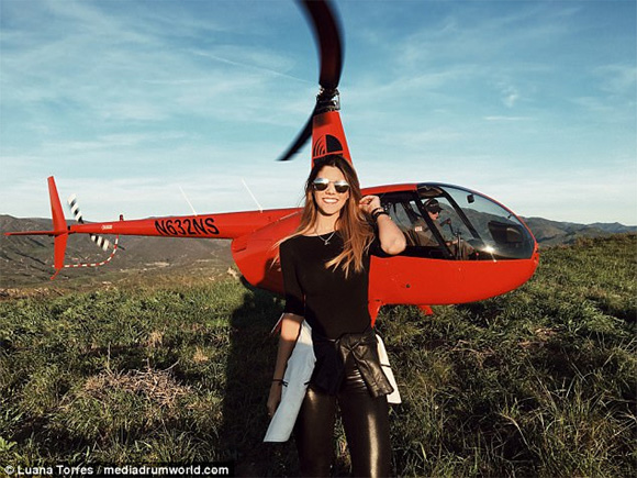nữ phi công, nữ phi công nóng bỏng, Luana Torres 