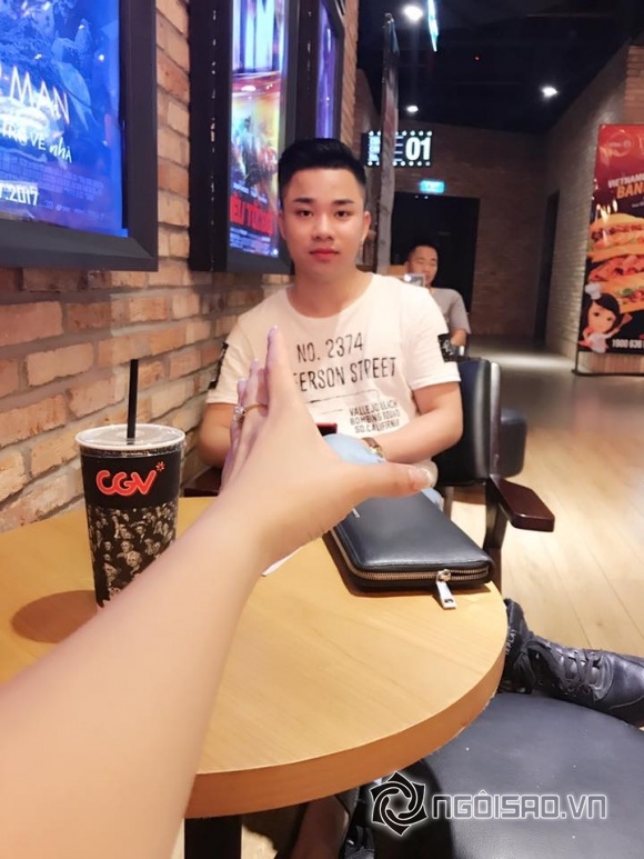 Hot girl và hot boy Việt, Hot girl và hot boy Việt tháng 8, tin tức Hot girl và hot boy Việt 