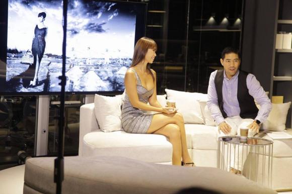 Siêu mẫu Hà Anh nói tiếng Anh lưu loát trên truyền hình Thái Lan
