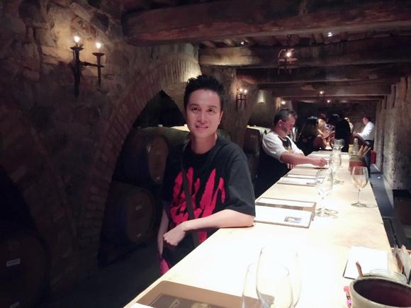 Nhật Tinh Anh, Sao Việt, Lâu đài Castello di Amorosa