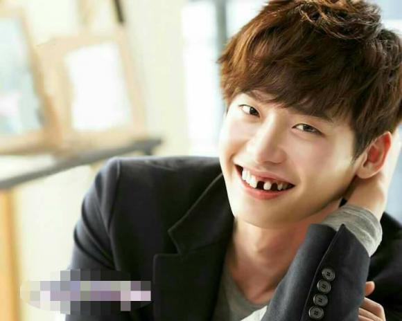 Bật cười trước loạt ảnh mỹ nam xứ Hàn trở thành \'oppa răng sún\'