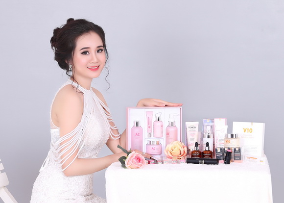 Mỹ phẩm thiên nhiên SKINAZ, đại lý SKINAZ  Ngô Thanh Vân, Mỹ phẩm Skinaz