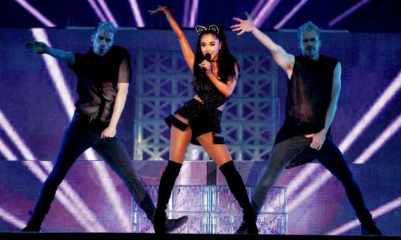 Ariana Grande, ca sĩ Ariana Grande, Ariana Grande hủy show, tin tức nhạc