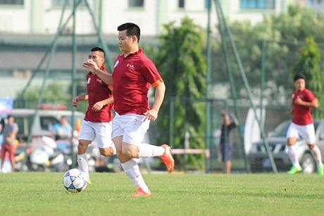 Cầu thủ văn quyến,cựu tuyển thủ văn quyến,văn quyến giờ ra sao,chuyện làng sao,sao Việt
