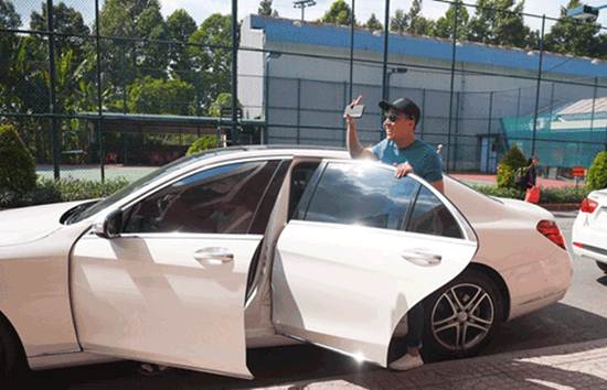 chuyện làng sao,sao Việt,xe bạc tỷ của sao,xế hộp bình dân của sao