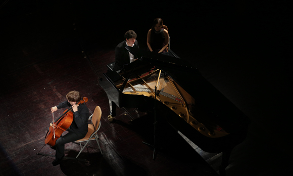 violin Khánh Linh violin, Nghệ sĩ violin Khánh Linh, Nghễ si cello Đinh Hoài Xuân, CELLO Fundamento, Cham Vietnam