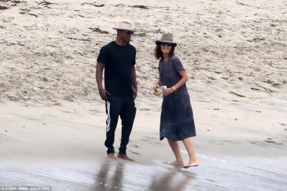 chuyện làng sao,sao Hollywood,nữ diễn viên katie holmes,Katie Holmes ly hôn,Suri và  Katie Holmes, katie holmes hẹn hò, jamie foxx