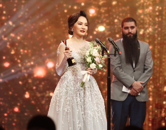 Diễn viên bảo thanh,bảo thanh chiến thắng giải nữ diễn viên ấn tượng,VTV Awards 2017,truyền hình,truyền hình Việt Nam