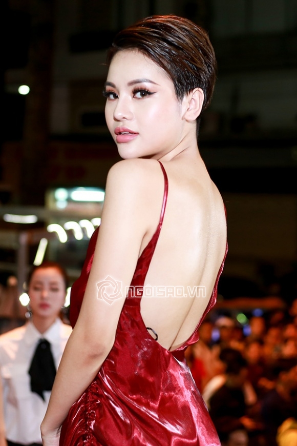 thời trang sao,sao Việt,trang phục sao trên thảm đỏ,Vietnam's Next Top Model