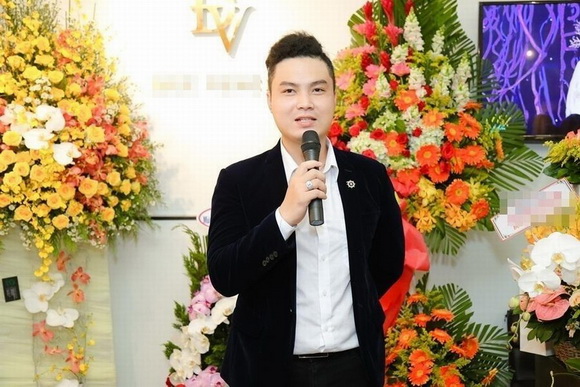 NTK Đức Vincie, Người mẫu Kim Dung, Sao Việt