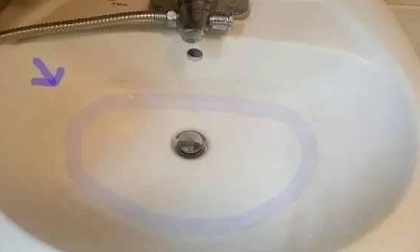 bồn rửa mặt, lỗ tròn ở bồn rửa mặt, vòi rửa mặt
