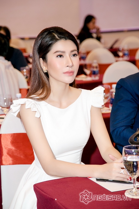 Lâm Hải Vi, Doanh nhân Lâm Hải Vi, sao việt