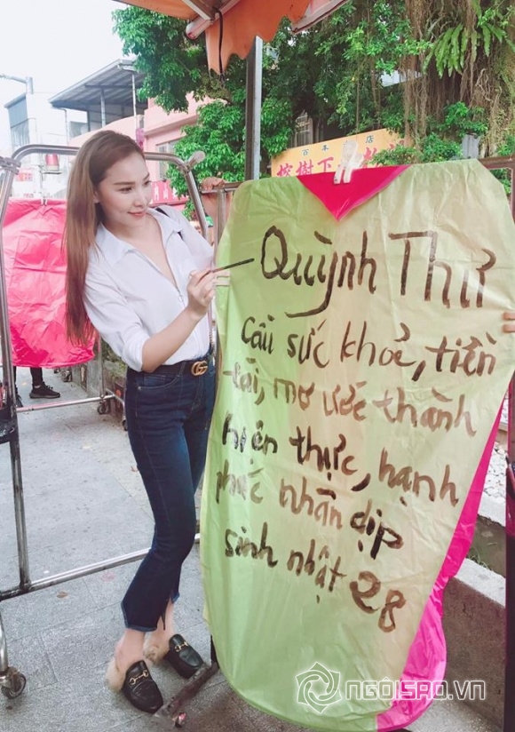 Quỳnh Thư, người mẫu Quỳnh Thư, bạn trai Quỳnh Thư, sinh nhật Quỳnh Thư,chuyện làng sao,sao Việt