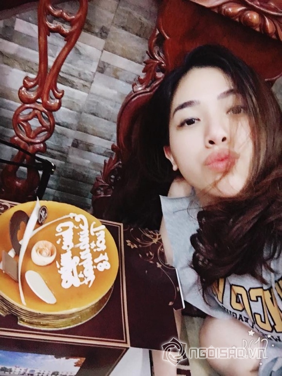 Hot girl và hot boy Việt, Hot girl và hot boy Việt tháng 10, tin tức Hot girl và hot boy Việt