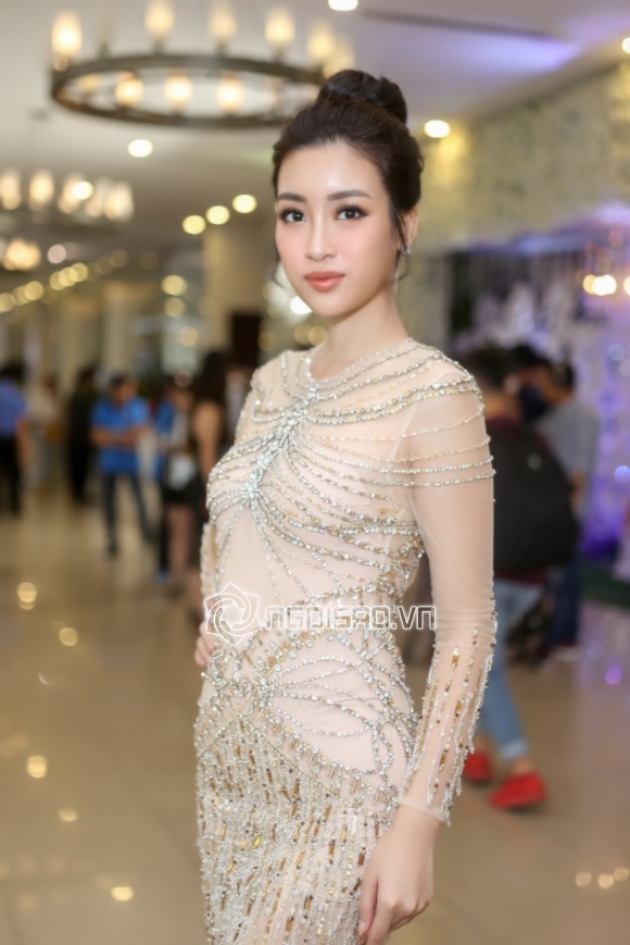 thời trang sao,sao Việt,Hoa hậu Đỗ Mỹ Linh,Hoa hậu Mỹ Linh,Miss World 2017,Á hậu Thùy Dung