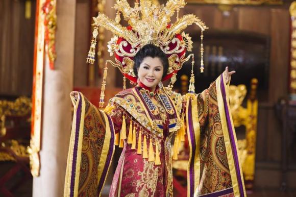 thời trang sao,sao Việt,Tú Sương NSƯT Tú Sương