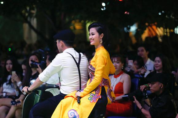 đông nhi, cô ba sài gòn, Fashionology Festival 2017